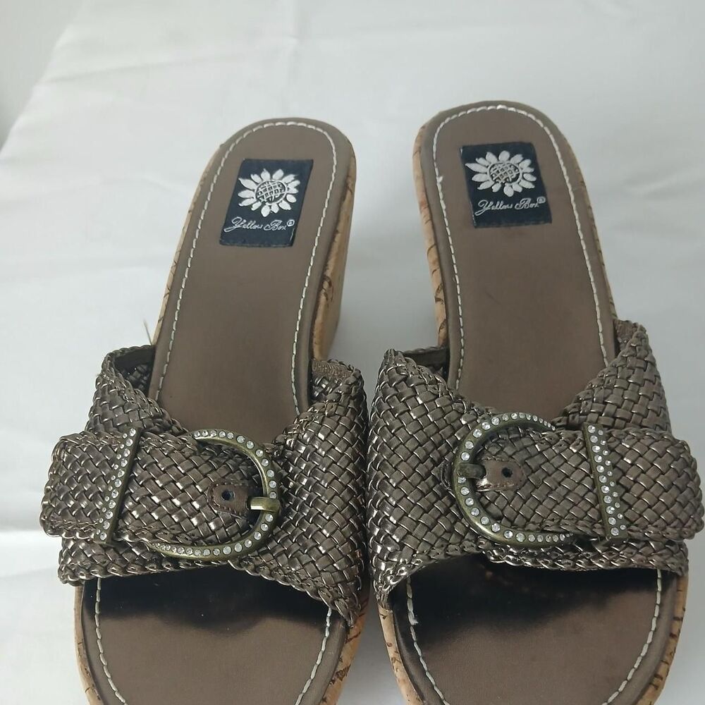 Yellow-box Women's Gold and Brown Sandals